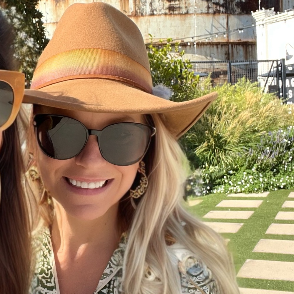 Meet your Posher, Megan